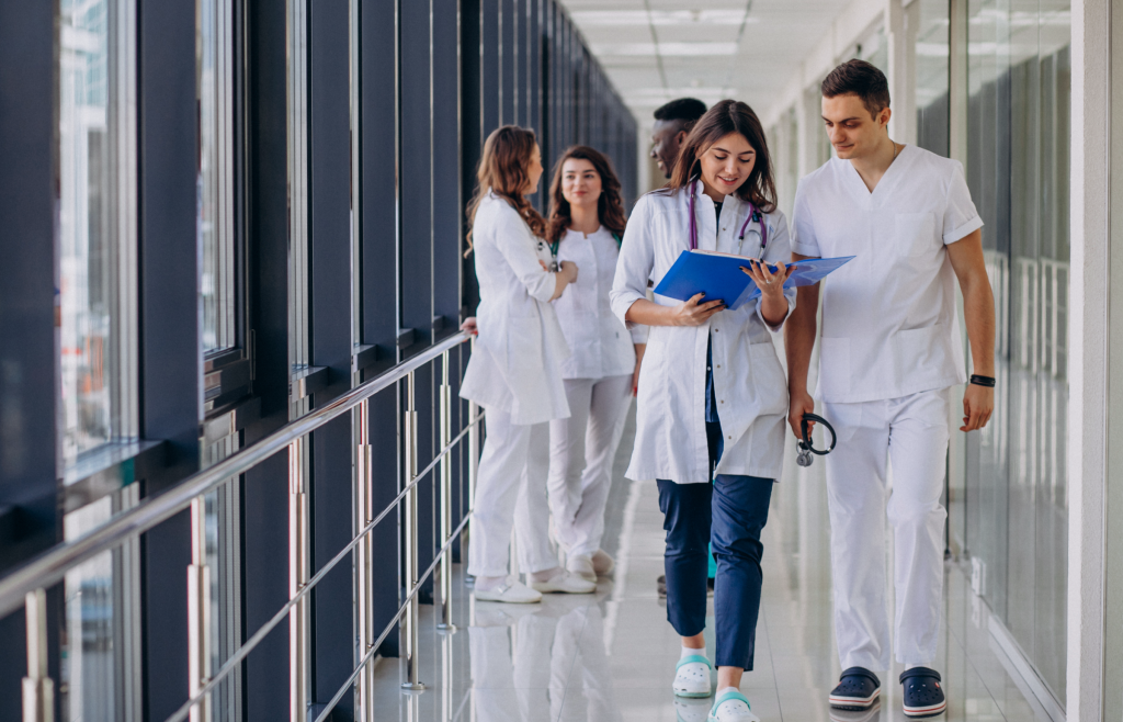 Mastering EHR API Integration from Start to Finish - Comprehensive Guide 1 Doctors discussing a patient’s case